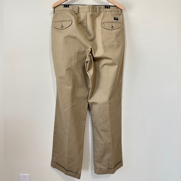 Dockers Mens Khaki Pleated Chino Trousers Size 36 | 34 - Picture 4 of 8